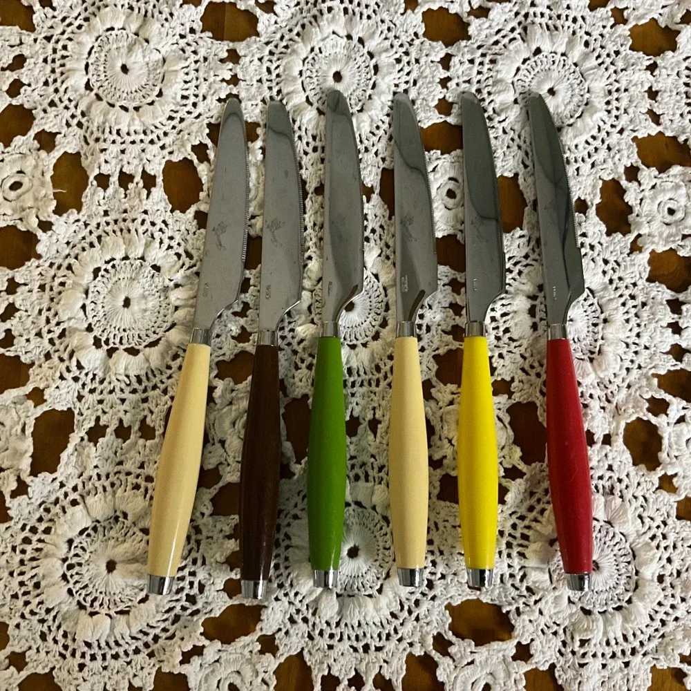 Vintage Fiesta Cutlery Set of 6 Steak Knives Serrated Blades Colorful Handles - Picture 1 of 4